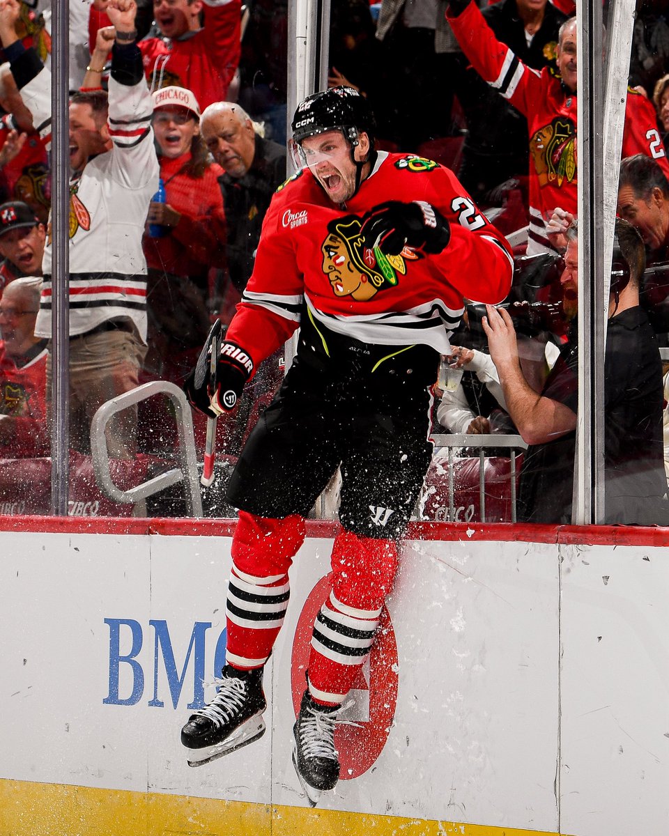 NHLBlackhawks's tweet photo. AHHHHHHH https://t.co/QHxNlplOmm