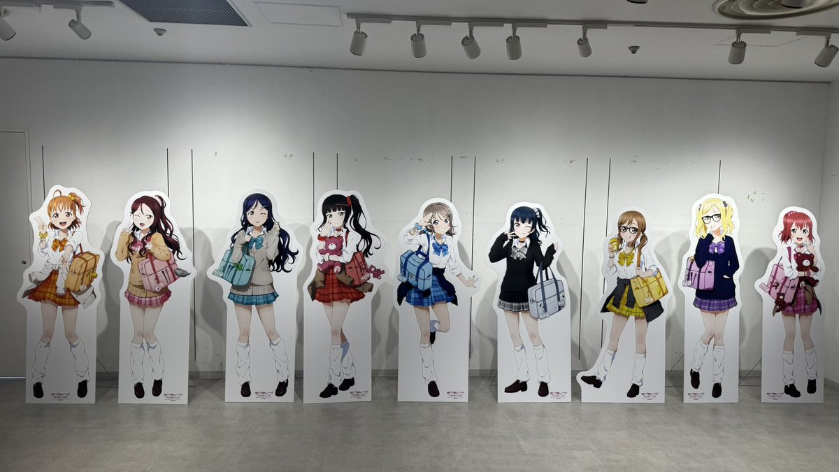 shinichi_Ltd389's tweet photo. 仕事終わりに、新宿マルイ メンで開催中の、AqoursのPOP UP SHOPに行ってきました！
めちゃ可愛い9人が見れたし、善子のアクスタもお迎え完了！ https://t.co/s6DoL0igRZ