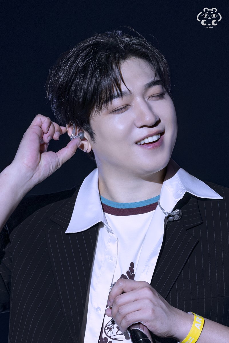 _c_c00's tweet photo. ฅʕ ๑´› ཅ ‹ ๑ʔ

261004 XMF
#성진 #데이식스 https://t.co/dKcb2pgASt