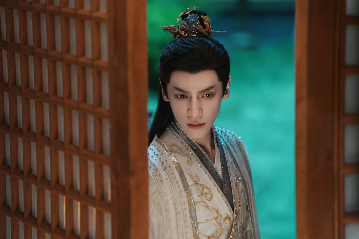 ThaiLuoshifen's tweet photo. 261007 หลัวอวิ๋นซีสตูดิโอ

#หลีซือ ออนไลน์

“อาภรณ์สีขาวแฝงไว้ด้วยความสง่างามและความองอาจ เบื้องหน้าคดีค่อย ๆ สืบค้นความจริง
เผชิญหน้ากับความวุ่นวายและพันธนาการทั้งหลาย ด้วยความมั่นใจเต็มเปี่ยม ไม่หวั่นเกรงต่อผู้มีอำนาจ”

#หลัวอวิ๋นซี #罗云熙 #LuoYunxi #魅影神捕 #เทพมือปราบเงาปีศาจ

https://t.co/FQtoMAfmiT