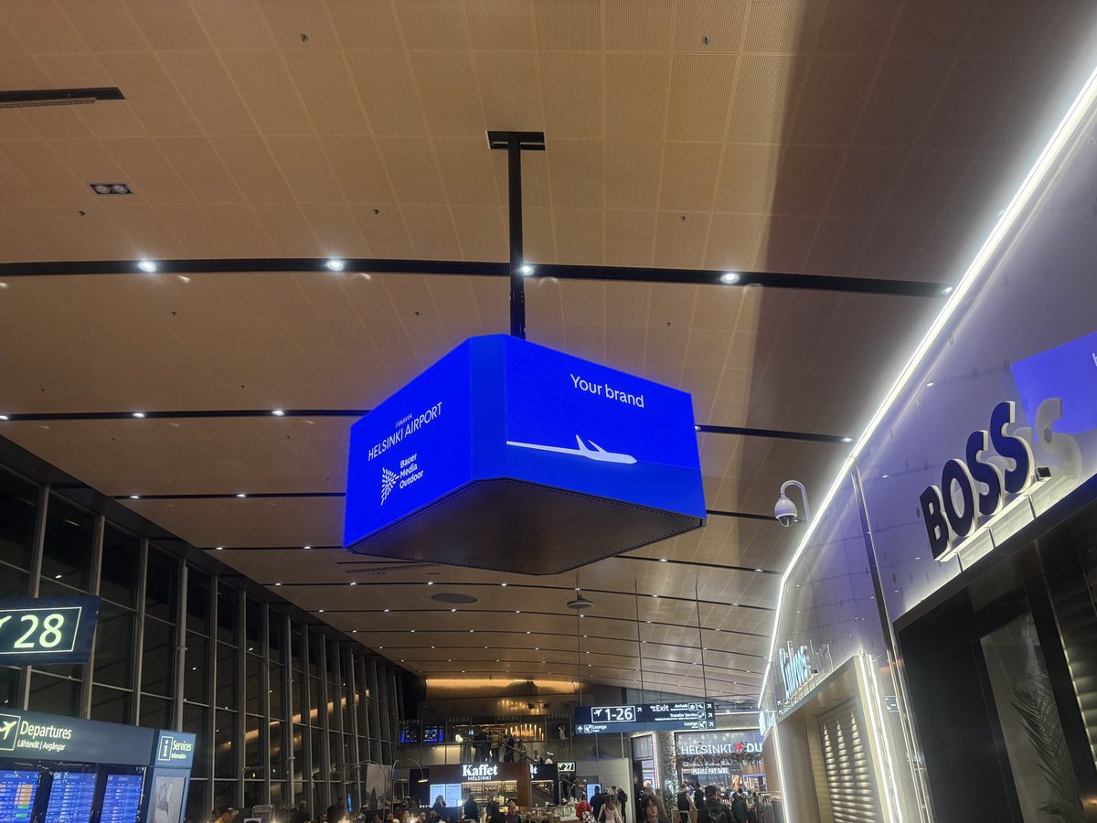 cc_2008ta's tweet photo. 約13時間のフライトで経由地のヘルシンキ着。ロシア領空飛べないので、北極ルート。北極通過の証明書を貰ったよ！トランジットが4時間なんでフィンエアーのラウンジを予約。事前予約だと160円でアルコール含めビュッフェが食べ飲み放題。シャンパンで朝食を頂きます。陽が昇って来ました。現地AM6:50 https://t.co/ZRU3JKe6SR
