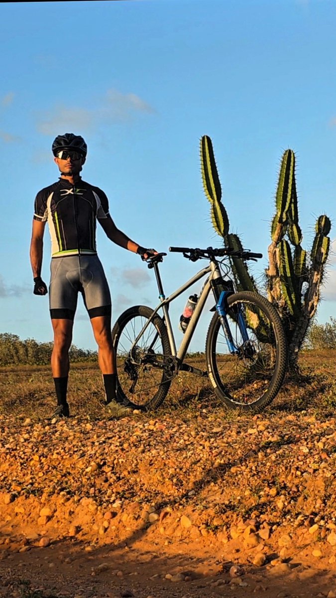 Colnson's tweet photo. Hoje teve #pedal https://t.co/se1UcV1Ow8