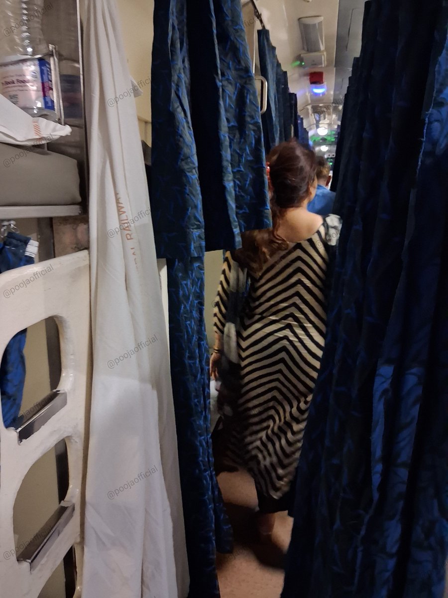poojaofficial5's tweet photo. I had booked a 2AC ticket on Train 14007 Sadbhavana Express for my return journey from Lucknow

I thought I had sleep peacefully at night and reach Anand Vihar in the morning.

But one family that boarded at Shahjahanpur completely ruined the peace of my journey...1/2 https://t.co/hT4Ab8vxVp