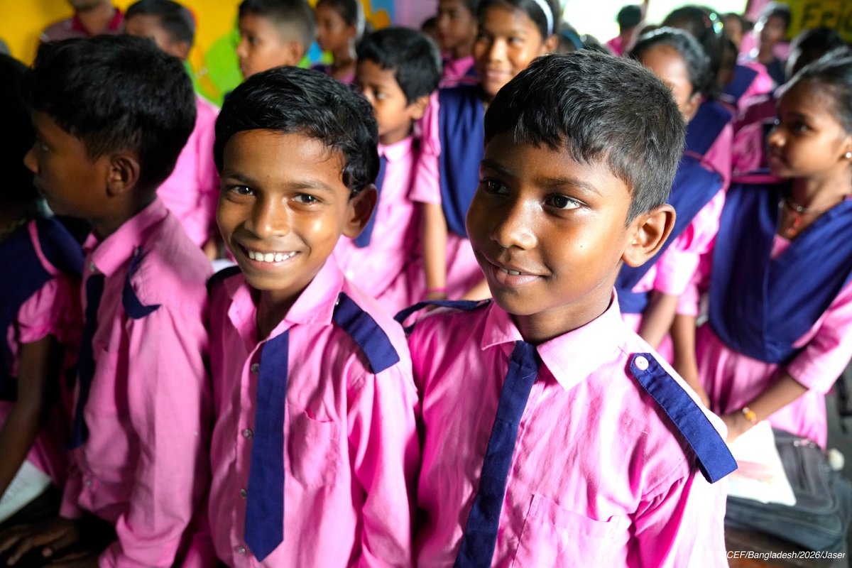 UNICEFBD's tweet photo. Supporting the education of our children means investing in the future of our society.

Let's extend the opportunity to every child to achieve their full potential. 🙌

#LetMeLearn https://t.co/YbJt9IADWD