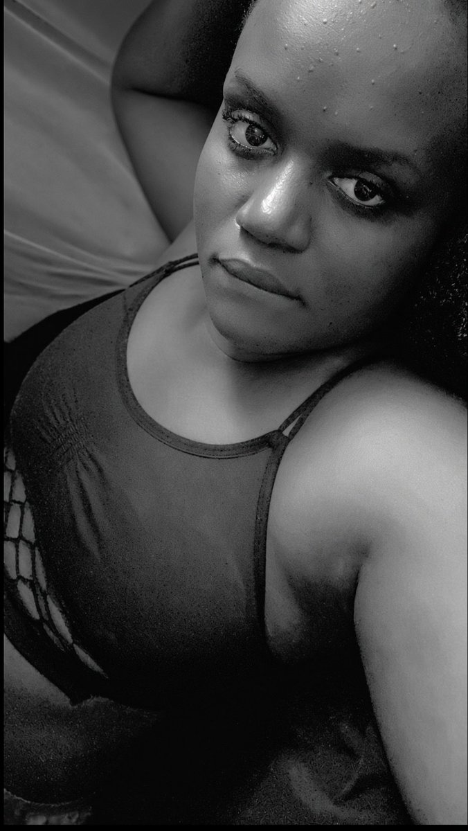 thegO0dkisser's tweet photo. Good morning beautiful people 🌚 https://t.co/gH5nPTcTXY