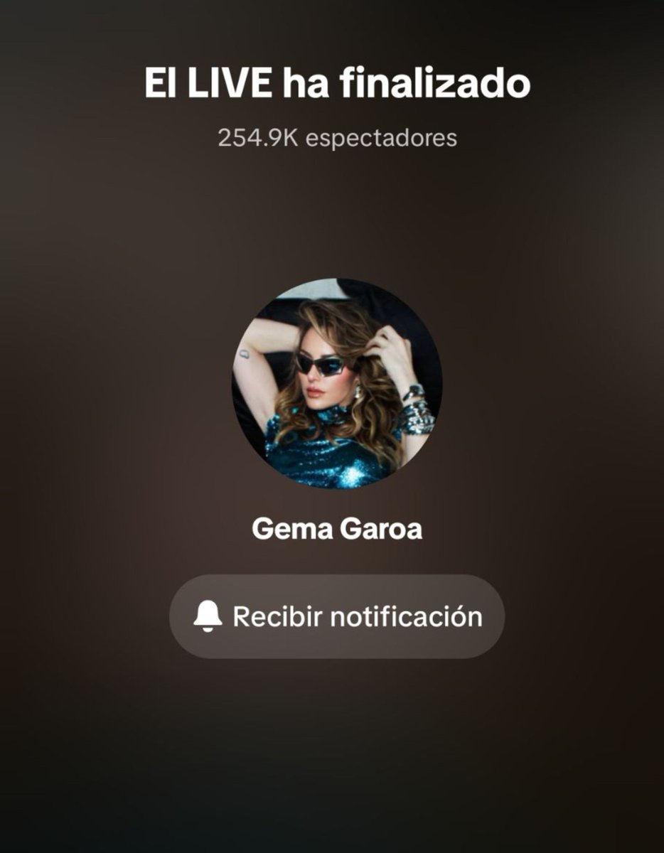 JustMeTuit's tweet photo. WEEEY 49k espectadores en tik tok 
Casi 15k en IG SIMULTANEAMENTE sumando asi 75k espectadores en su 1er live 
30millones de taps 
GEMA YA GANÓ el comentario más popular del live 
MILES DE REGALOS ($) en tiktok
MILES DE COMENTARIOS D PURO AMOR #GemaGaroa tu ya ganaste @garoagema https://t.co/a1yX9KZorx