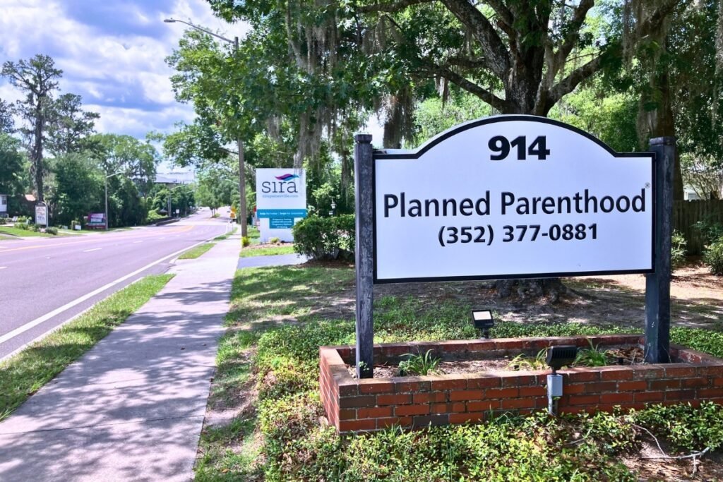 LilaGraceRose's tweet photo. A former Planned Parenthood in Gainesville, Florida, is becoming a pro-life pregnancy center.

After the abortion facility closed on September 10, SIRA Pregnancy Center purchased the building and plans to transform it into a place where babies are saved.

Pregnancy testing, ultrasounds, STI testing, and parenting classes will be offered after renovations.

A place that once ended lives will now become a center that helps save them.