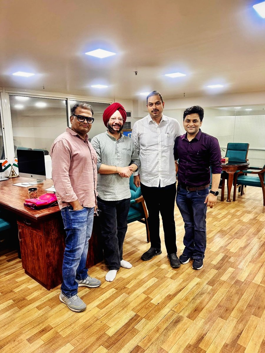 see_ani's tweet photo. It was an honor for me to meet Mr @gurdeepsappal ji, AICC incharge - admin. 🙏 https://t.co/jOPUWTZJbW