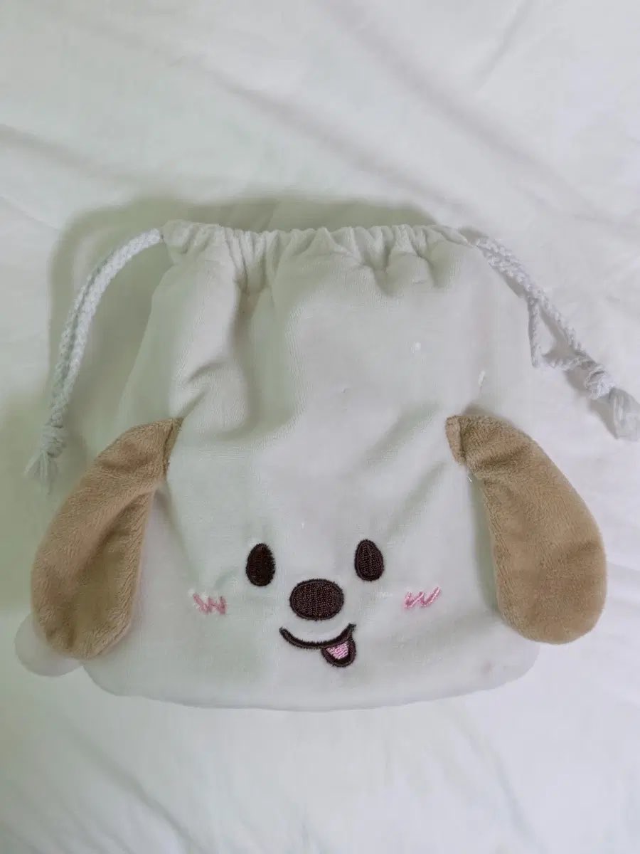chubeenn's tweet photo. ดีล / ไม่พร้อมส่ง 🧡

Riize pouch กระเป๋าเชือกรูด มองรยง��ี่ ม่อง แอนตัน

🧡  1,485-  รวมส่งในเกา + ส่งแอร์ 

ค่าส่งในไทย 45

Dm / แอด Line หน้าโปรไฟล์

#ตลาดนัดน้องข้าว #ตลาดนัดriize https://t.co/4v77pjvEoz