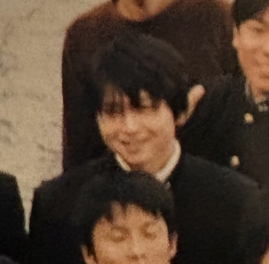 TetsuOn12's tweet photo. 高校の卒アルを久しぶりにひらいた。
まぁなんとおぼこいんでしょ😼 https://t.co/R0PVskfgRP