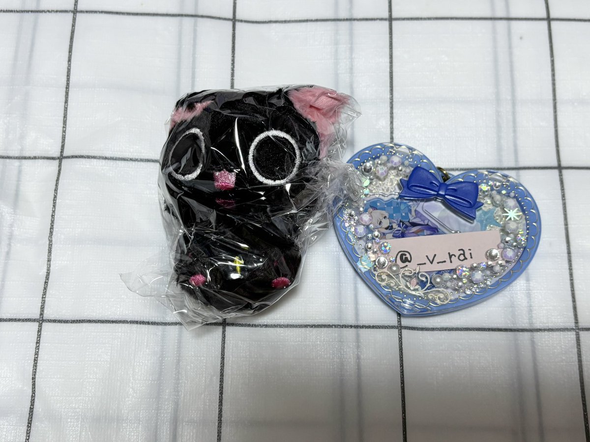 _v_rai's tweet photo. にゃんぱいあ ぬいぐるみマスコット ガチャガチャ 交換

譲▶︎にゃんぱいあ(ノーマル)

求▶︎にゃんぱいあ(うるうる) https://t.co/4pOZRxzstk