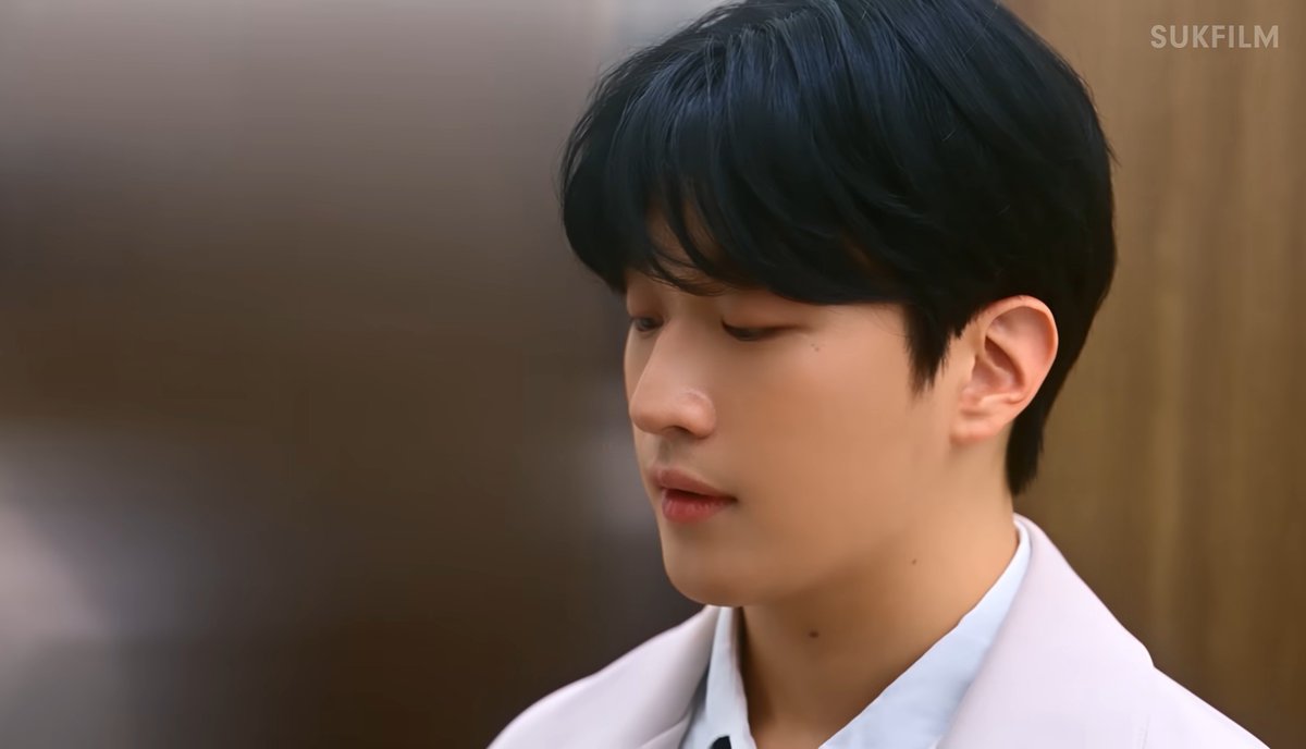 ottppt's tweet photo. 서영우 동정심조차 안 들 정도로 나쁜 놈이었으면 싶다가도 그 사실 알게 되는 날 권도윤 무너져내��까봐 안되겠다 싶은데 다시 생각해보니 적당히 나쁜놈이면 서지혁하고 잘 될 가능성이 0에 가까워져서 아니다 도윤이가 상처 좀 받고 치유받자로 결론 내려다 이 서가네형제놈들 뭐야?를 무한반복중 https://t.co/egEf1CVnj4