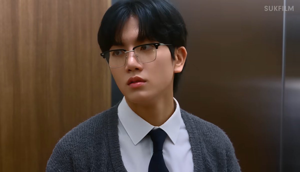 ottppt's tweet photo. 서영우 동정심조차 안 들 정도로 나쁜 놈이었으면 싶다가도 그 사실 알게 되는 날 권도윤 무너져내��까봐 안되겠다 싶은데 다시 생각해보니 적당히 나쁜놈이면 서지혁하고 잘 될 가능성이 0에 가까워져서 아니다 도윤이가 상처 좀 받고 치유받자로 결론 내려다 이 서가네형제놈들 뭐야?를 무한반복중 https://t.co/egEf1CVnj4