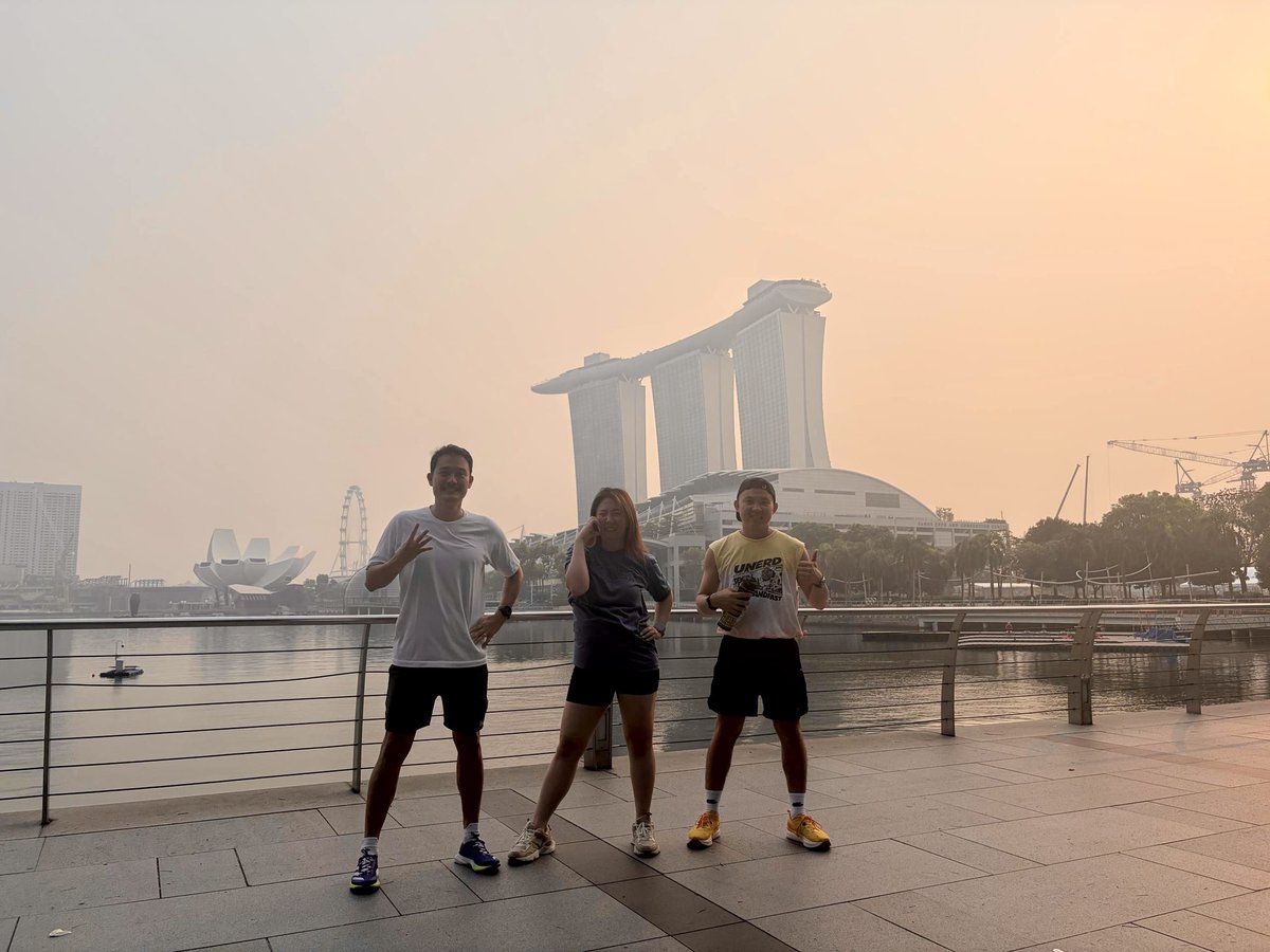 AnajakWeb3's tweet photo. 🏃‍♂️ Binance Angels, ready for the side-event run! 👀🫡

First stop: Sui Basecamp 2026. 🌊
Let’s connect, explore, and see what TOKEN2049 has in store for us today! 🚀

#TOKEN2049 #BinanceAngel #Web3 https://t.co/ZCjMXm1cYF