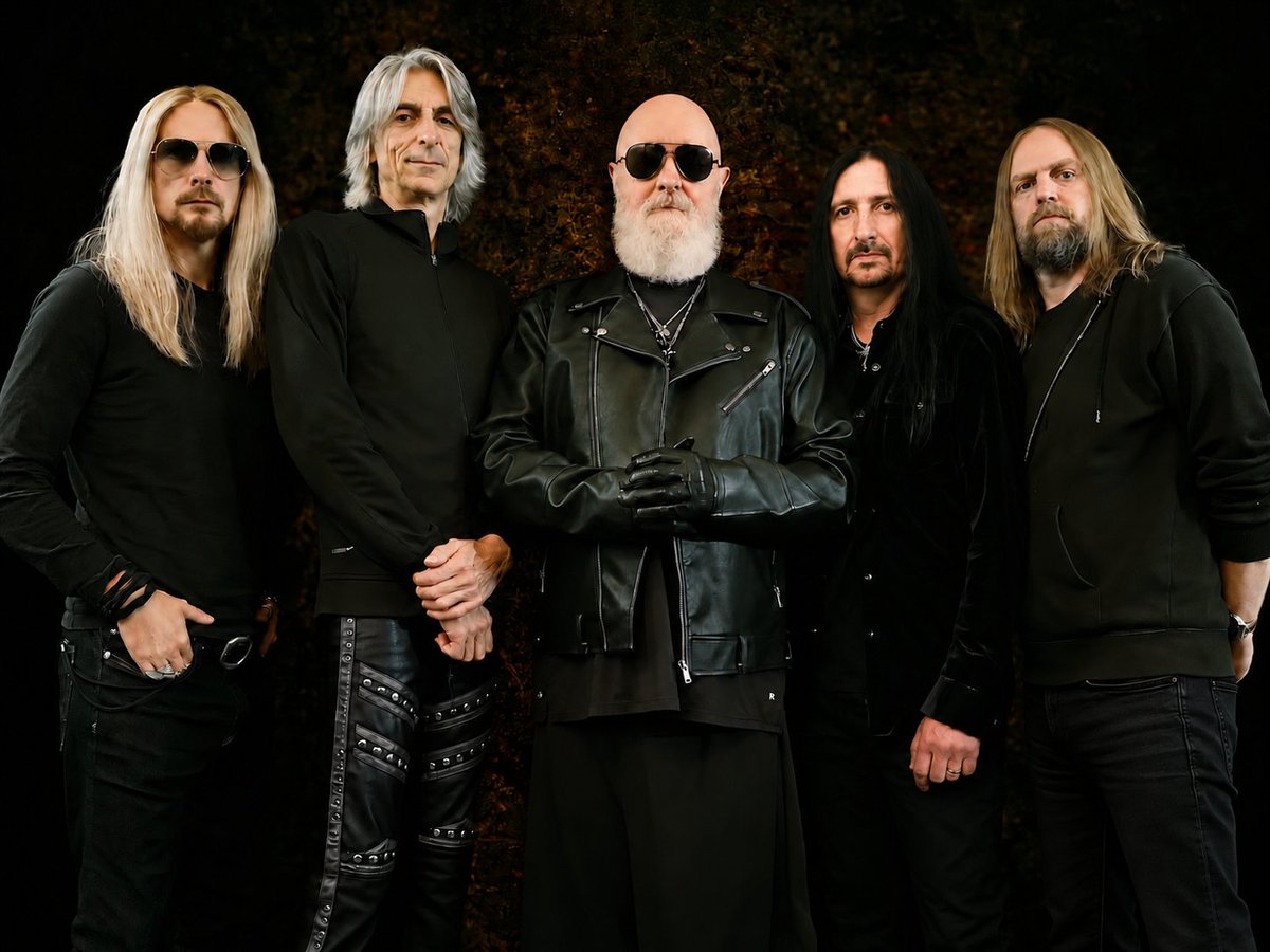 judaspriest's tweet photo. It is with heavy hearts that we are sending out this personal message from our Ian....he has been the backbone of Judas Priest for so long and will be greatly missed by us all....we wish him well in his retirement and welcome Davey into the Priest Family.... https://t.co/5d58iemy3S