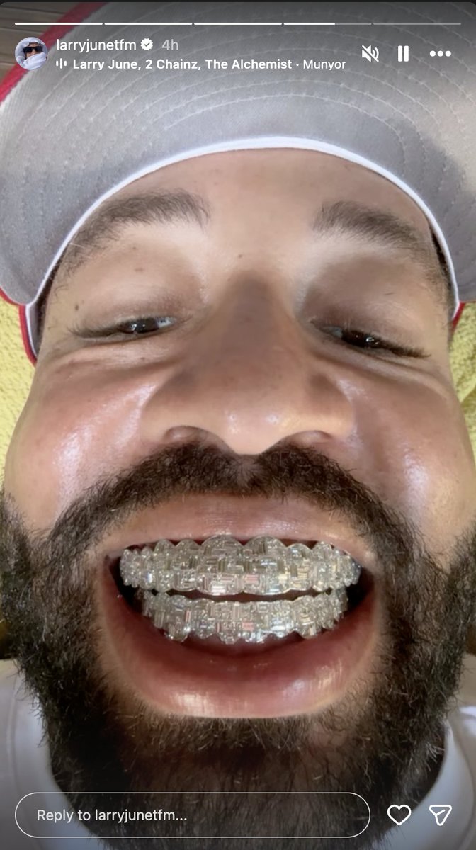 ComplexStyle's tweet photo. Larry June just got some flooded diamond grills 

Designed by Saint Jewels https://t.co/eQKktXtOu6