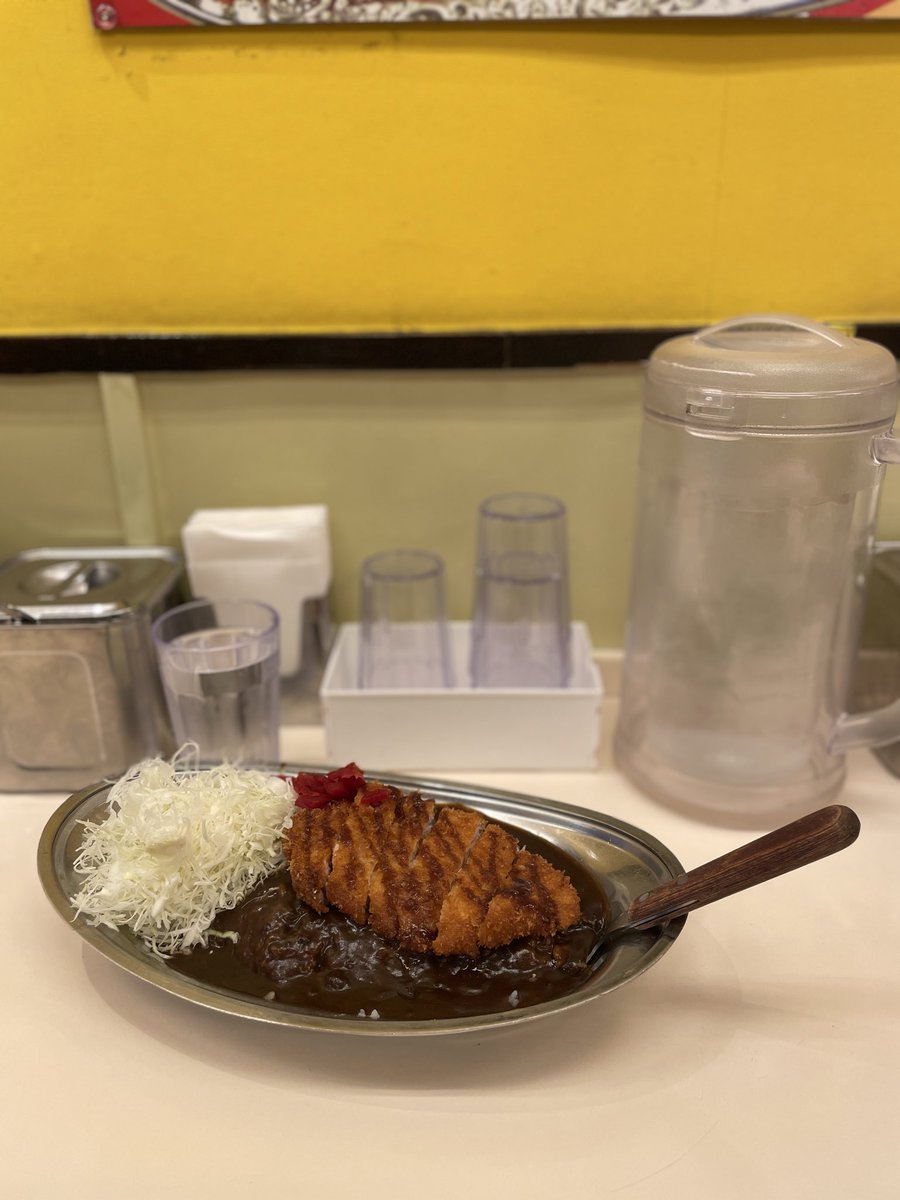 mhiguchi_nims's tweet photo. 秋葉原

(昨夜走ったせいか)お腹空いてました。金沢で初めて食べて好きになったゴーゴーカレー。美味しかったです✨

11/1までには体重を減らしたいのですがなかなか難しい。。 https://t.co/osKj1pPnz3