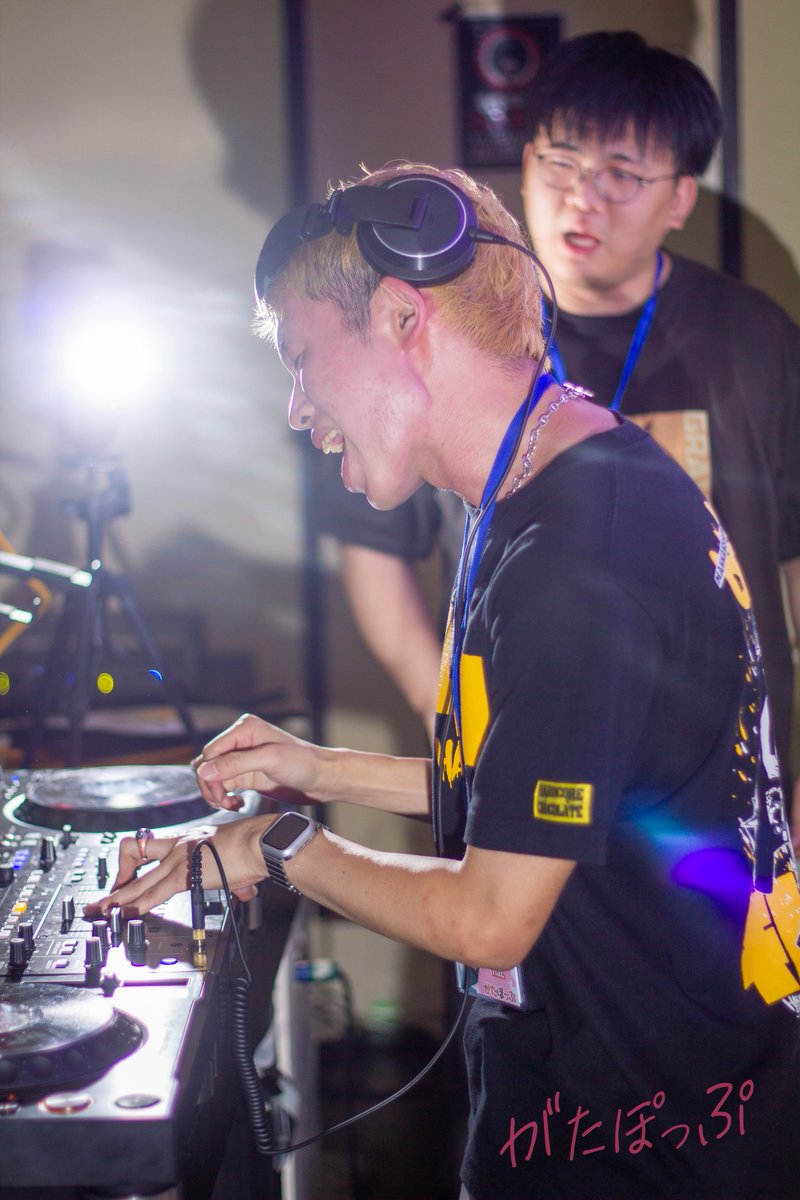 ging2analogboy's tweet photo. #がたぽっぷ vol.12のパーティーフォトが公開中📸
僕のお気に入り4選はコチラ。

皆さんのお気に入り写真もハッシュタグ付きで是非ポストしてください‼️ https://t.co/h6LAonmMTV