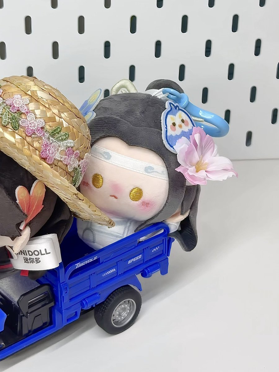 MINIDOLLminido's tweet photo. Let’s go play at the village gate！

Original Poster:忙碌的螺蛳粉

✨All dolls in the video are from MINIDOLL

#minidoll #MDZS #MoDaoZuShi #魔道祖师 #魏无羡 https://t.co/Y65JfZSMew