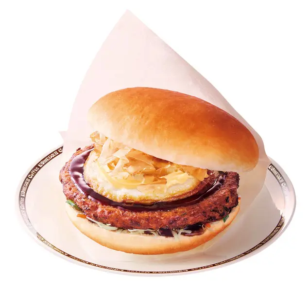 otakumatch's tweet photo. コメダ、とうとう「お好み焼」をバンズで挟みました。

■コメダ初のお好み焼バーガー　千房監修で10月14日から数量限定販売
https://t.co/eci1hqxAwV https://t.co/d2Ppm0sMb1