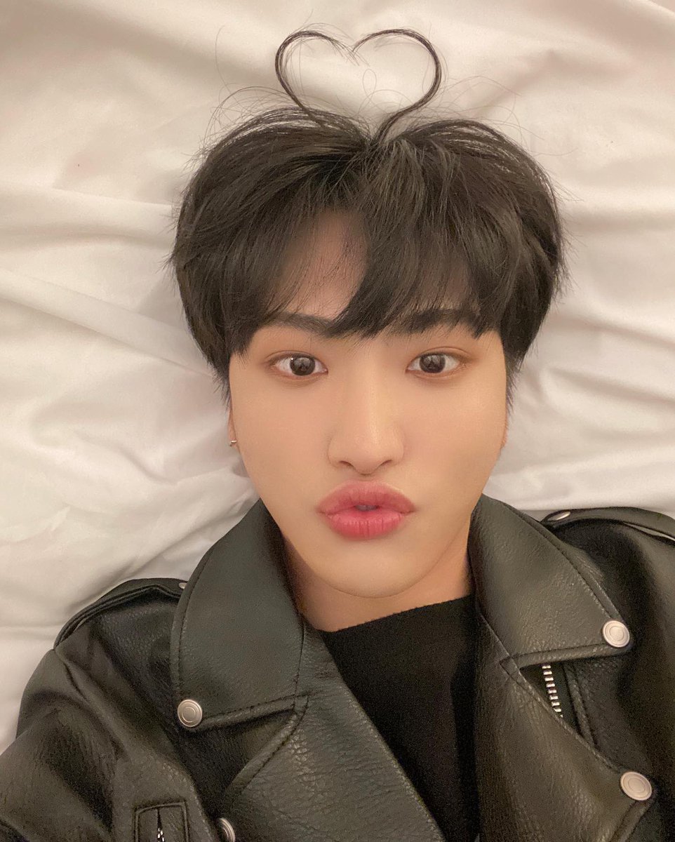 starryateezxo's tweet photo. heart hair seonghwa 🫶 https://t.co/UwrzFzY8id