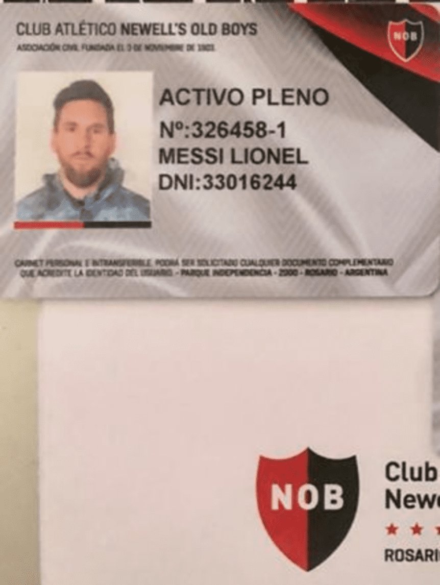 luuenrique_'s tweet photo. Obvio que el primer club en nombrarlo socio honorario fue Newell's, sigan hablando boludeces... https://t.co/tvgrdjgkF4