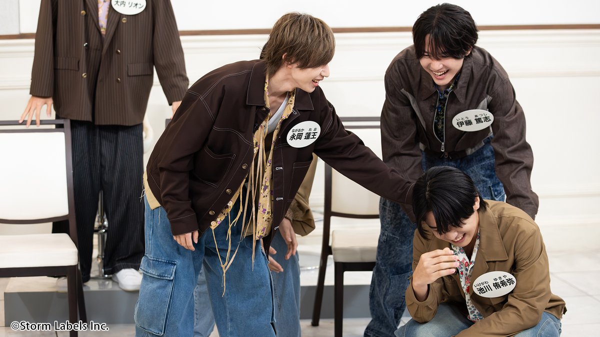 Storm_FILM_'s tweet photo. ／
🗣『Star Song Special』Season4 #2 配信中📝
＼

🛎️Switch Question🛎️
ギャグを披露した #道枝駿佑 さんから
Switchされた #池川侑希弥 さんが
うなだれる事態に🧎

憧れの道枝さんの前で披露したギャグは🔽
https://t.co/lYmCCbHqmV
 
#スタソン https://t.co/7ECnhcB9tF