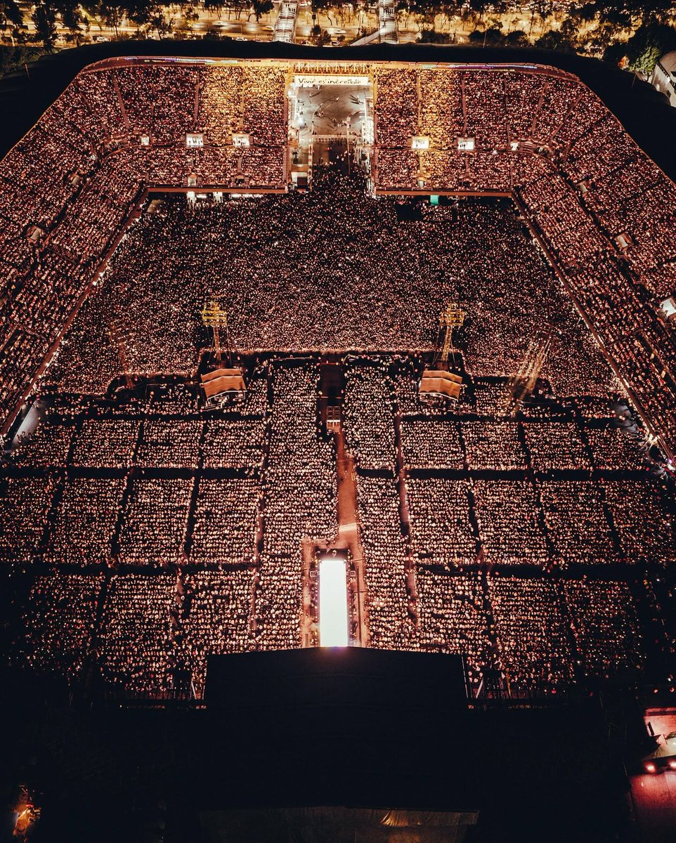 Shakira_Vitium's tweet photo. "Las Mujeres Ya No Lloran World Tour" de Shakira hace historia una vez más y se convierte en el primer tour latino en recaudar más de 500 MILLONES de dólares.

— Además, impone récord de asistencia: más de 4 MILLONES de tickets vendidos. https://t.co/nqt3AvX8gU