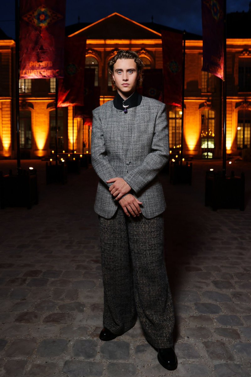 josephzadabras's tweet photo. PERFEITO! Joseph Zada no evento de “Jogos Vorazes”, em Paris, no Musée Rodin.

📸 || Dê créditos para @josephzadabras caso publique em sua página. https://t.co/g7sZlyN8Ow
