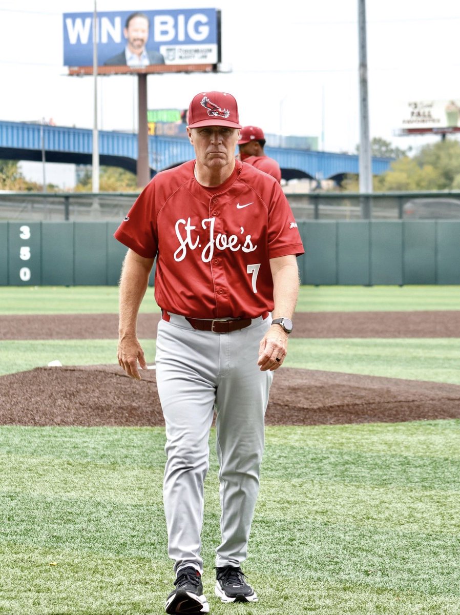 SJUHawks_Base's tweet photo. Happy National Coaches Day!!

#THWND https://t.co/3eyX1kbOnm