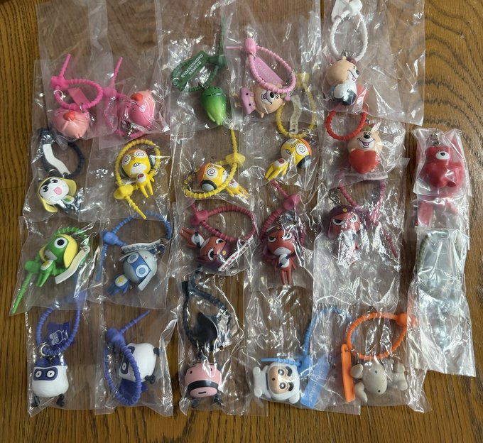 hh21th's tweet photo. 【譲渡】ブックマーク アクセサリー ガチャ

譲：画像1〜4 (ヒスミニ、斉木楠雄、アンパンマン、トイ・ストーリー、ズートピア、がんこちゃん、しまじろう、サンリオ、ディズニー、TWICE)
求：定価＋送料 (PayPay)

※ヒスミニ・斉木楠雄は条件優遇有 お気軽にリプ・DM下さい

#ガチャ #譲渡 https://t.co/eXmj6vOSVe