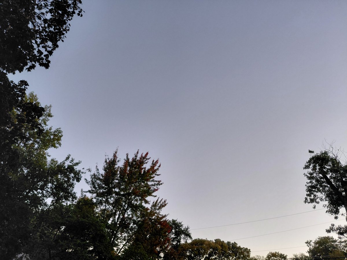 ohiohank's tweet photo. Oh look we have a gray sky again #MyFrontDoor https://t.co/9YAISMo9yr