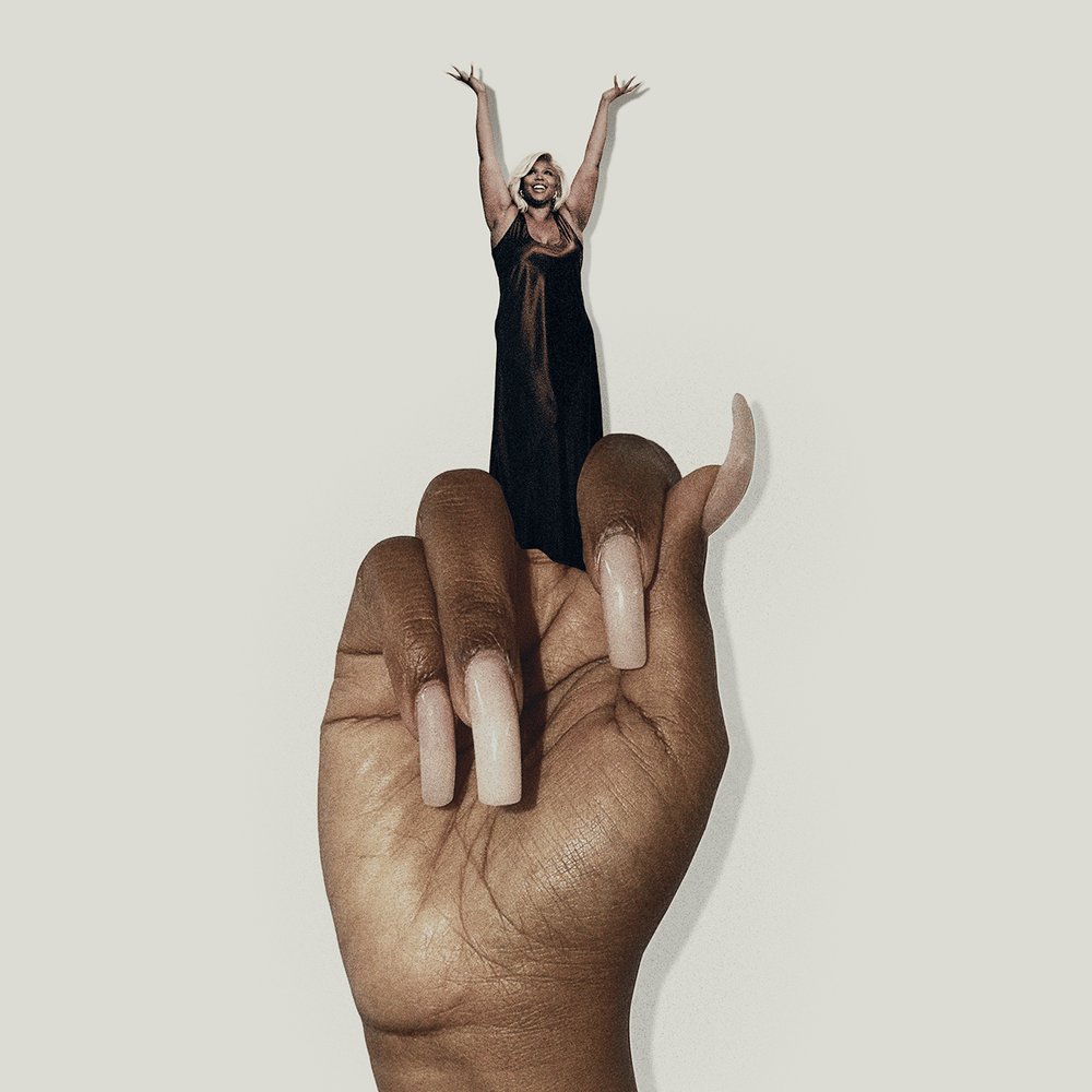 VaelisFox's tweet photo. 🚨 Lizzo has submitted "BITCH" for Album of the Year at the #GRAMMYs! https://t.co/AmNJd7NLxf