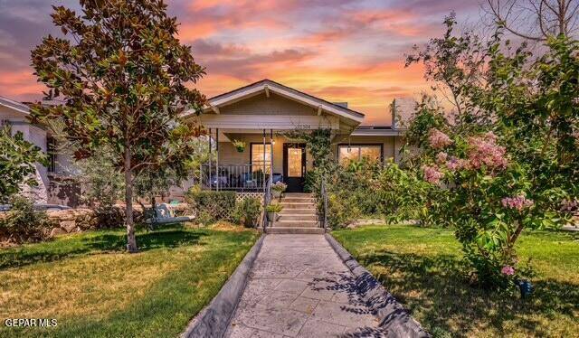 JRod7912's tweet photo. New Listing: 2804 CAMPBELL ST, El Paso, TX 79902. 2 beds, 4 baths, remodeled kitchen. $3,200.
https://t.co/ibHTkGFsUF https://t.co/fHrz8DSiAd