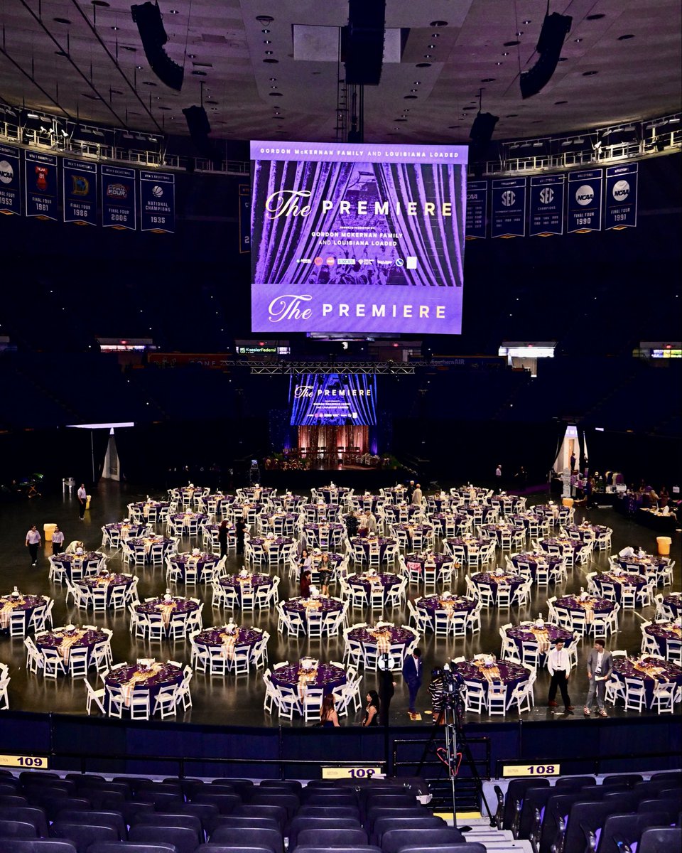 LSUwbkb's tweet photo. Welcome to THE PREMIERE 🤩 https://t.co/BzYgSzxxjb