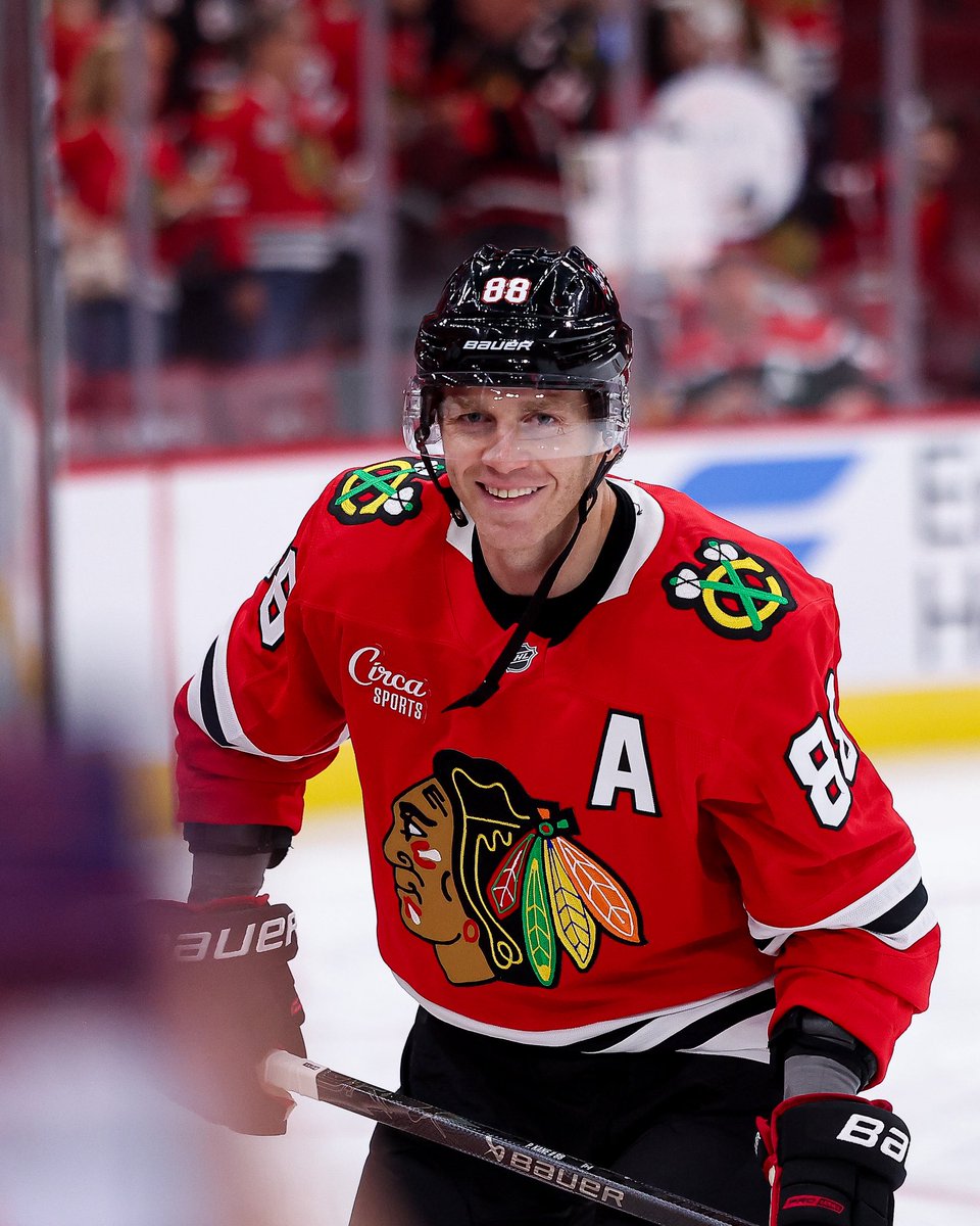 NHLBlackhawks's tweet photo. can’t help but smile 🥹❤️ https://t.co/bPquIzPIr1