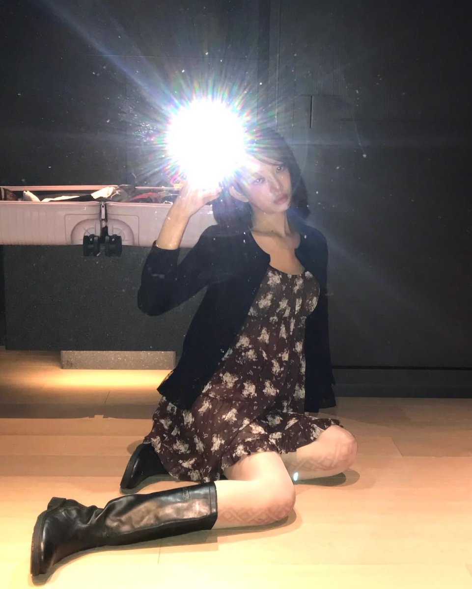 dqllbite tweet picture