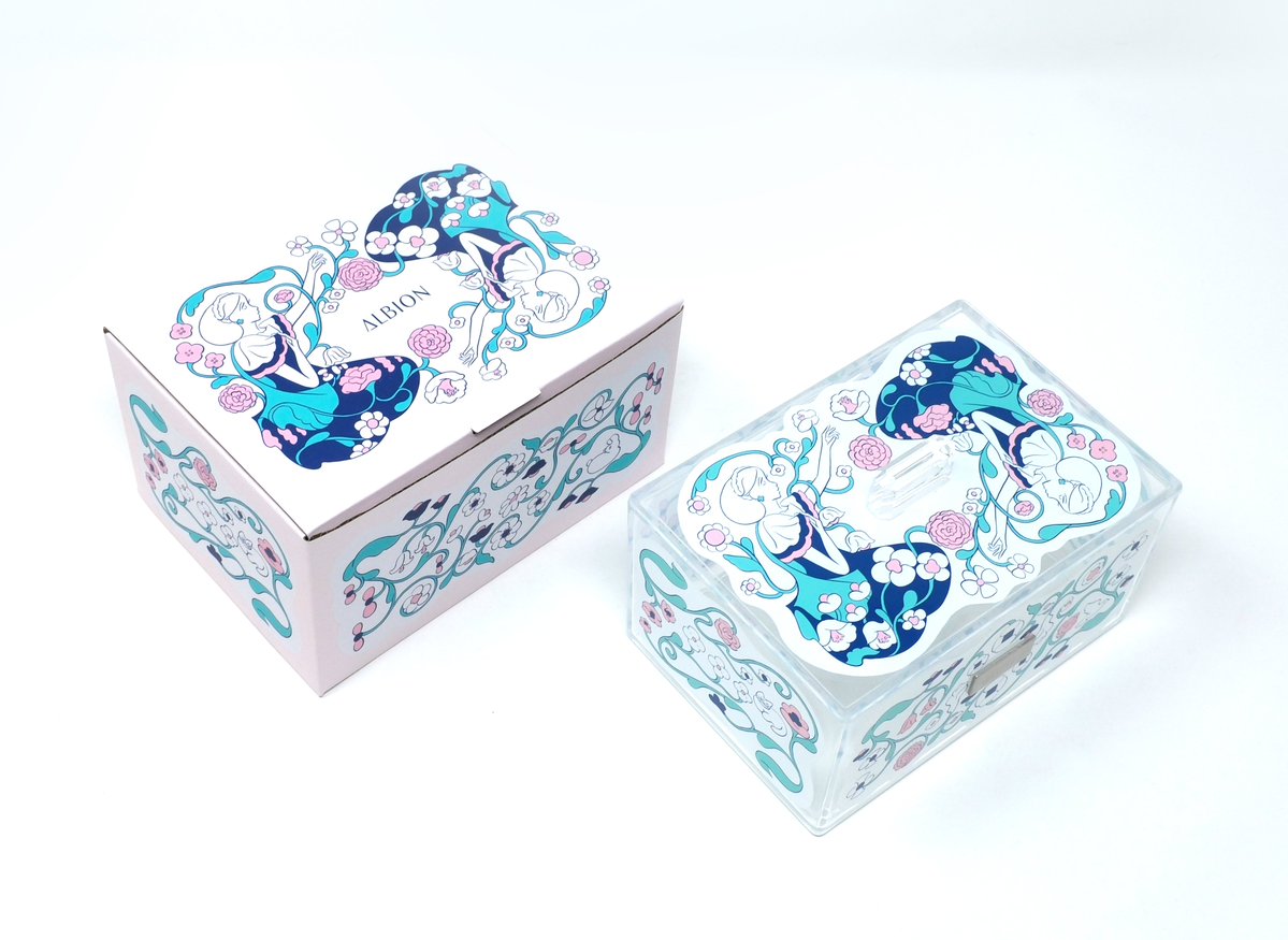 nevermindpcp's tweet photo. アルビオンさんのクリアコットンケース用イラストを担当しました。ADはアルビオンの南部競三さん、ケースの５面それぞれに違う絵が入り、モダンな宝石箱のようにも見える素敵な仕上がりになりました。プレゼントキャンペーンは11/17（火）スタート、よろしければこの機会に。https://t.co/dpPYCnfYTq https://t.co/6CmzC9XvmU