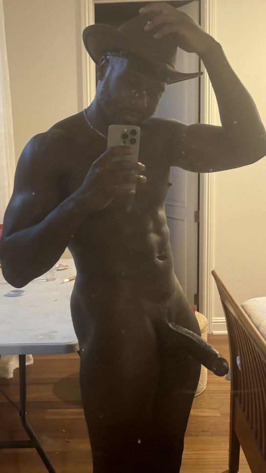 mastermannie's tweet photo. Be a good little faggot &amp; get on your knees for Daddy's veiny cock, whiteboi! 👿
Tribute first, then maybe Daddy lets you drool over it💸💀

#findom #cuck #paypig #drains #sph #fincuck  #bigblackcock #bbc #hung #bull #muscledick #bigdickslanger #holestretcher #girthmaster https://t.co/xMpqap1euL