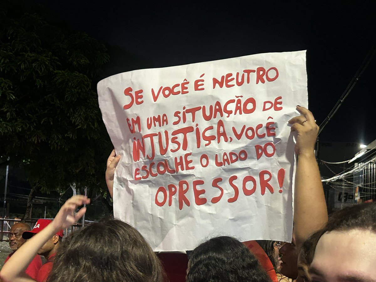 bibibzin's tweet photo. Lula, Belém do Pará tá contigo! ⭐️❤️🇧🇷 https://t.co/D7mTFRuJir