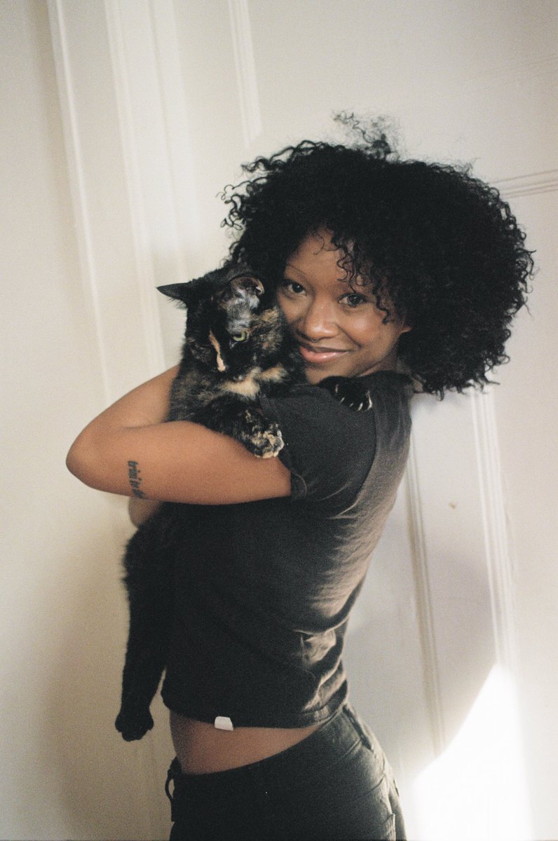 4ngelspulse's tweet photo. lost my baby sheeba today to cancer 🥹 yall don’t understand she was the BEST cat ever https://t.co/MmX0ggLnXU