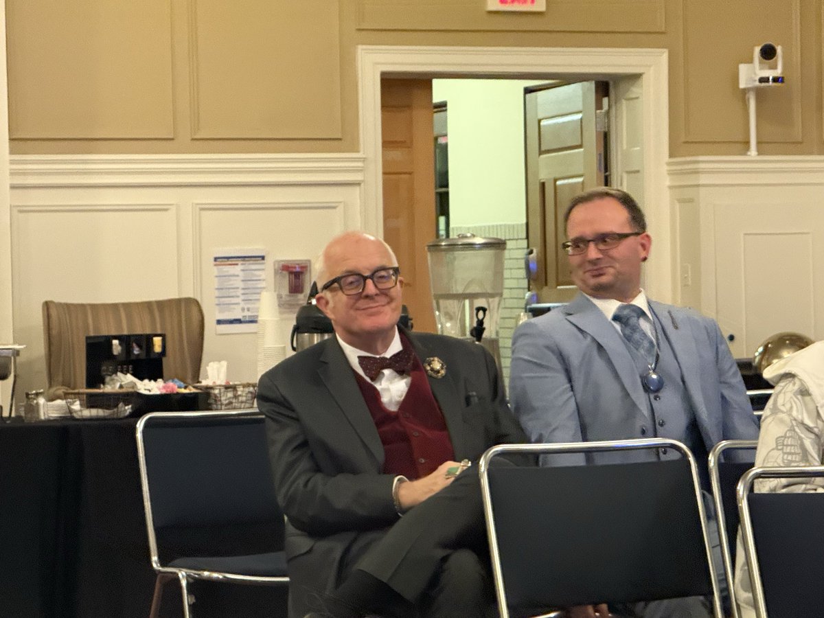 mp3_kmv's tweet photo. CCSU’s new Dean Dr J. David Macey makes an appearance at the end of the Founders Hall News Engagements day event.
#JRN255 @CCSUJOURNALISM #NEWSENGAGEMENTDAY #CCSUJOURNALISM https://t.co/sf6yjPiQ2x