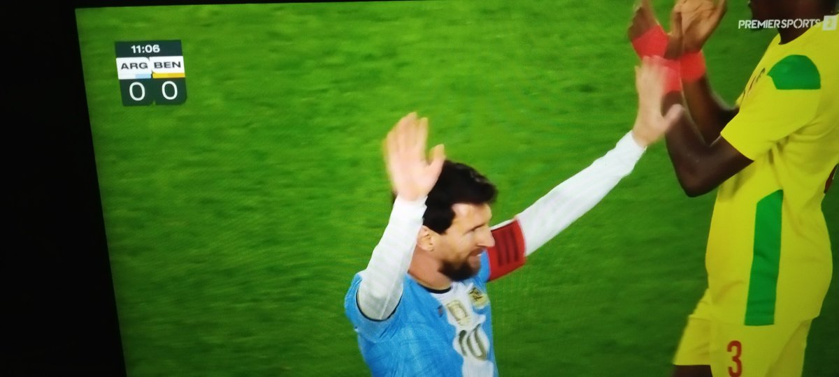 AadilAgwn's tweet photo. Stoping game at 10th min , pure respect and class https://t.co/SFAa4r0K3W