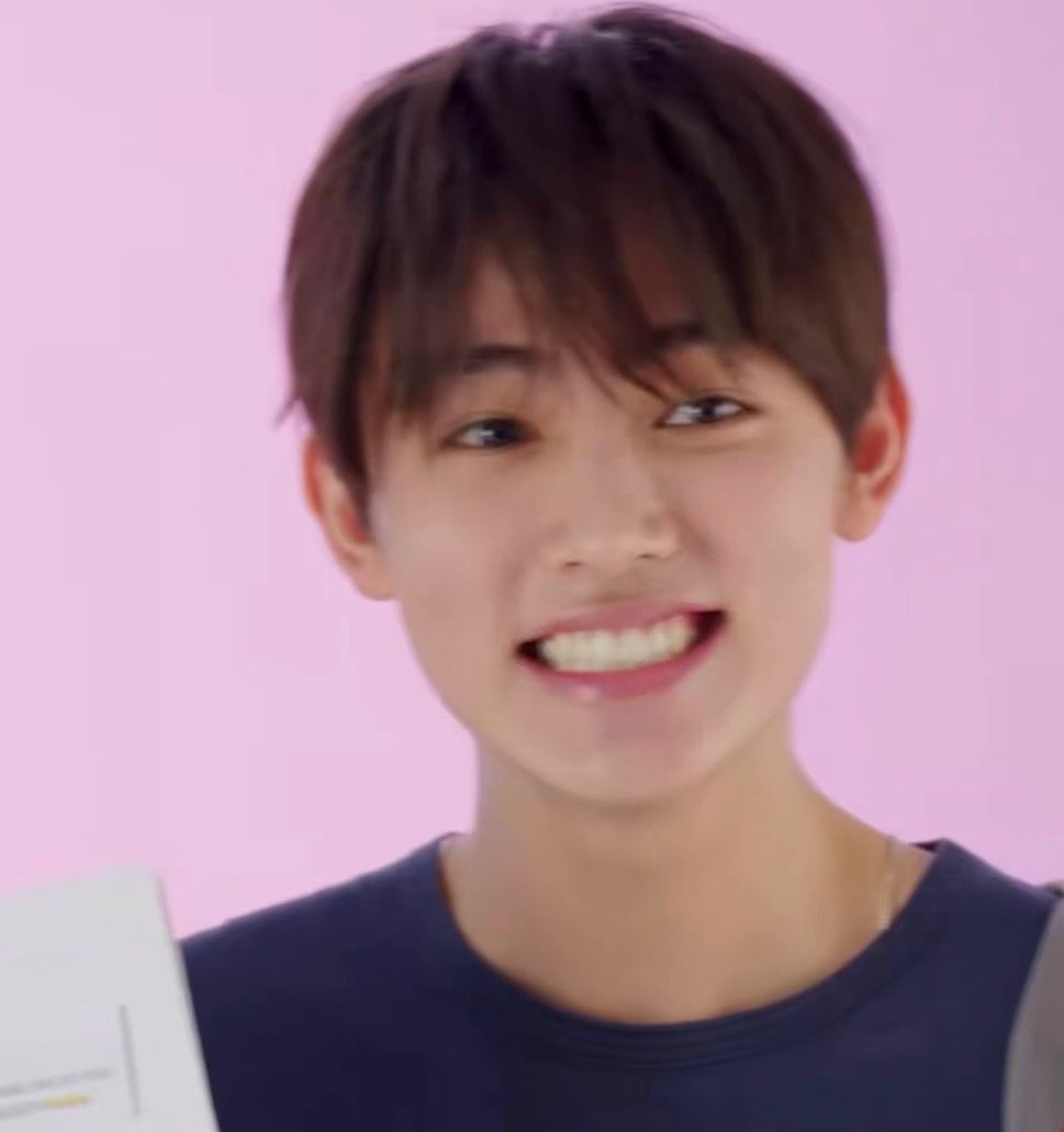 lijaekono's tweet photo. seonghyeon baby                               still baby 😁 https://t.co/8dMBibdyxg