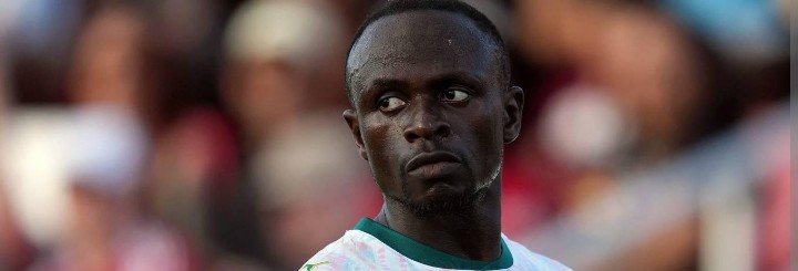 M22463Marco's tweet photo. @lazarorosa25 Juro que pensei que fosse o jogador Sadio Mané https://t.co/cq17uqQtXX