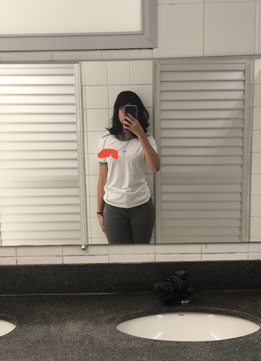 braccatus's tweet photo. farmando aura nessa escola podre.... https://t.co/DPPigxLcPw