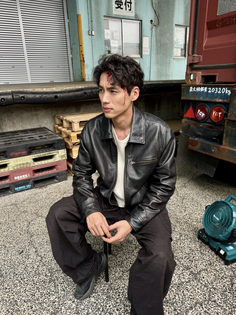hideandseek_ntv's tweet photo. #ハイドアンドシーク 0秒前の彼女
【第𝟐話】𝟏𝟎月𝟏𝟏日(日)よる𝟏𝟎時𝟑𝟎分

／
TVerお気に入り登録数3️⃣5️⃣万突破！！
＼

今回は、撮影の未公開オフショットを
まとめて公開✨
一枚だけ撮れたてほやほや

▼TVerにて無料見逃し配信中！
お気に入り登録もお願いします❤️‍🔥
🔗https://t.co/hUeeoAyElk

福士蒼汰
志田彩良
田中樹
葉山奨之
志賀李玖