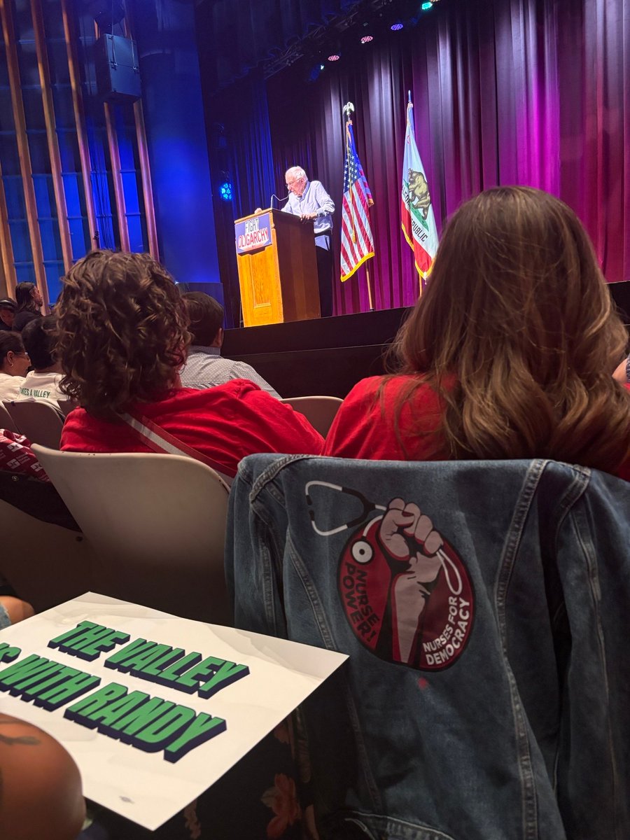 CalNurses's tweet photo. Nurses showed up in Bakersfield this week! Standing with @BernieSanders and @Villegas_CA22 to fight for patients, safe staffing, and health care as a human right. https://t.co/A6sVFujruQ