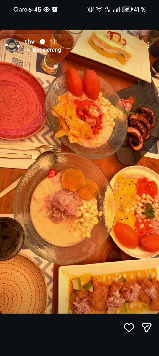 0MiMi_i's tweet photo. Tae ctmr me han cambiado de asiento ahora no me interesa q te estés empujando un ceviche, mezclarlo con el arroz con mariscos 😡 https://t.co/PSNCVbqQTz