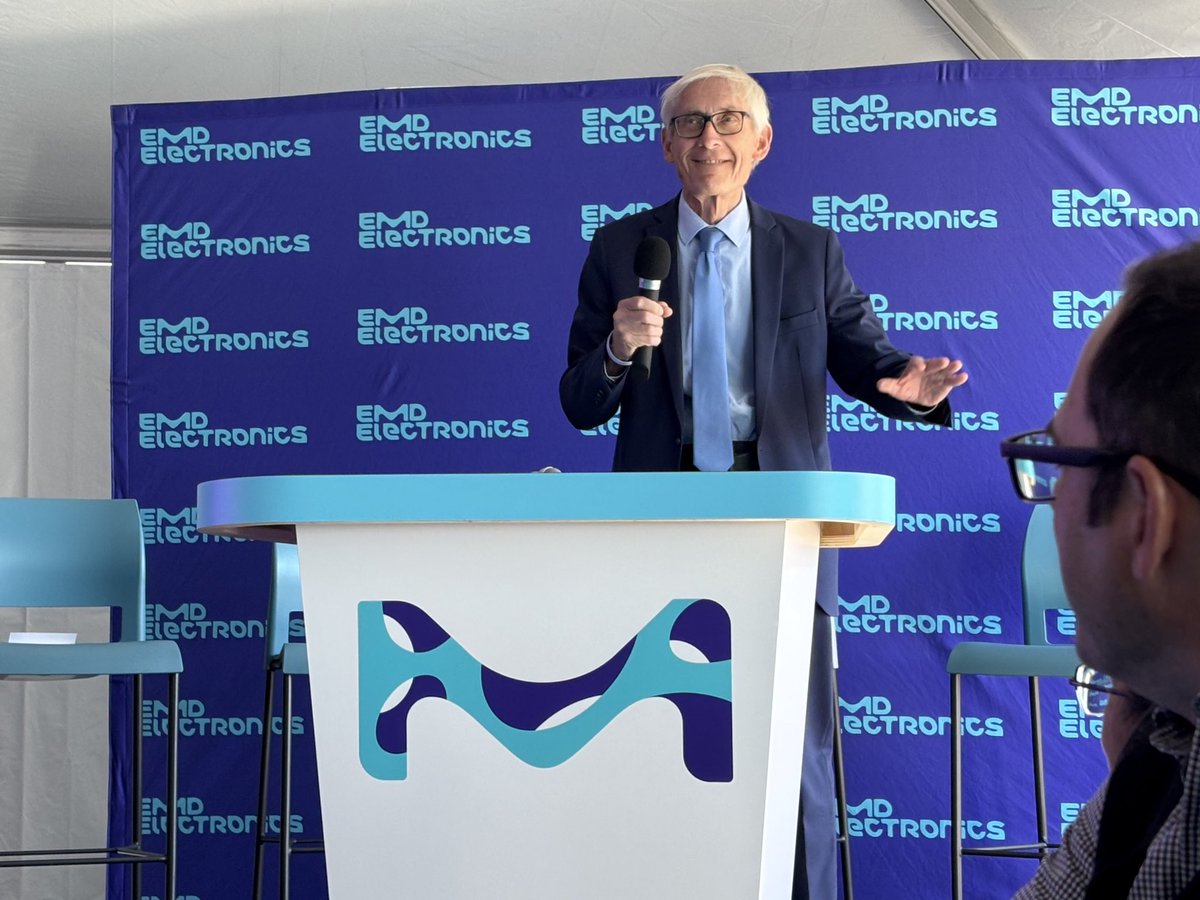 GovEvers's tweet photo. I was glad to join EMD Electronics for the opening of a new 38,000-square-foot research and development facility in Sheboygan Falls.

Together, we’re expanding Wisconsin’s manufacturing capabilities and increasing economic opportunity for folks throughout Eastern Wisconsin. https://t.co/BR5mHhkzyN